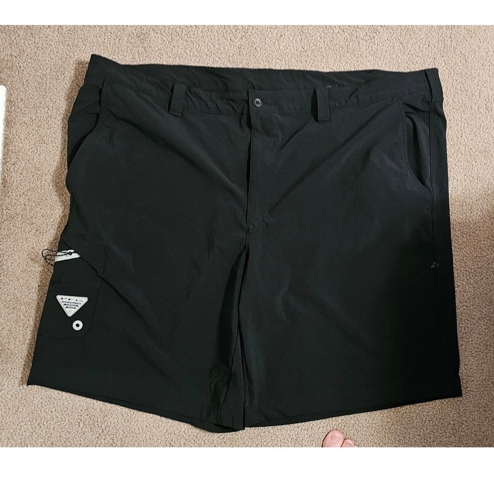 Columbia PFG Mens Black Fishing Shorts Omni-Shield Size 43W 10In Inseam